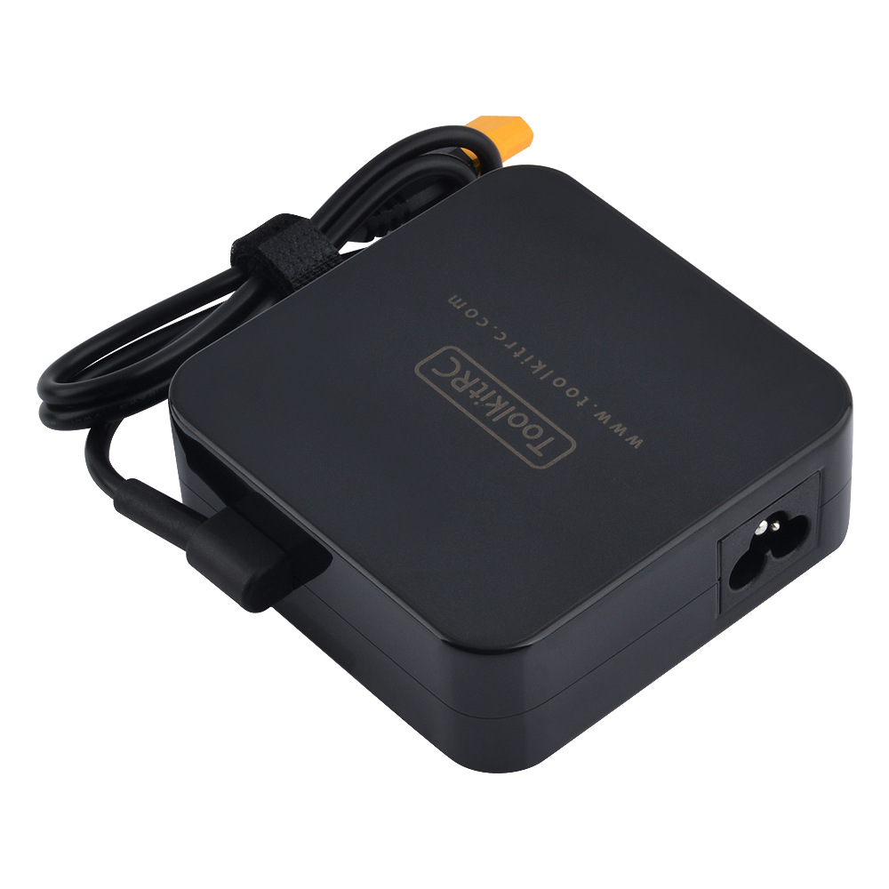 ToolkitRC ADP100 20 فولت 5A 10 - مراجعة Skyrc B6 Neo Smart Charger وسعره
